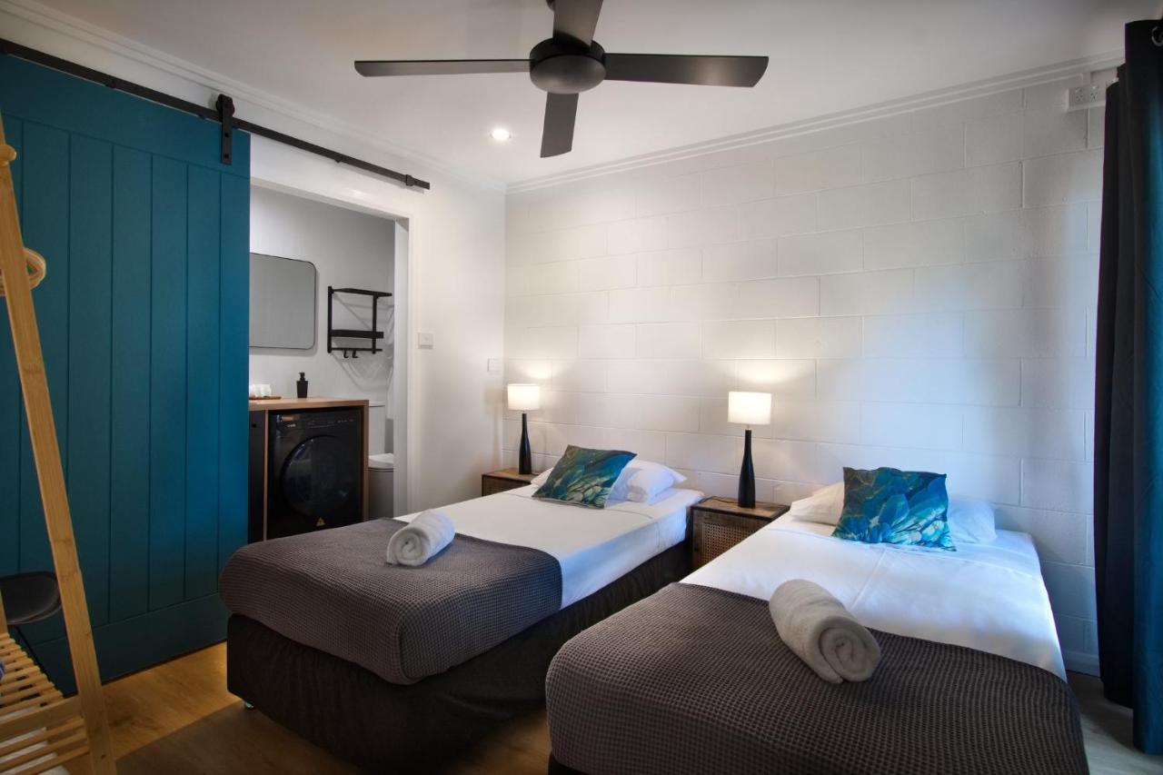 The Palms At Palm Cove Aparthotel Екстериор снимка