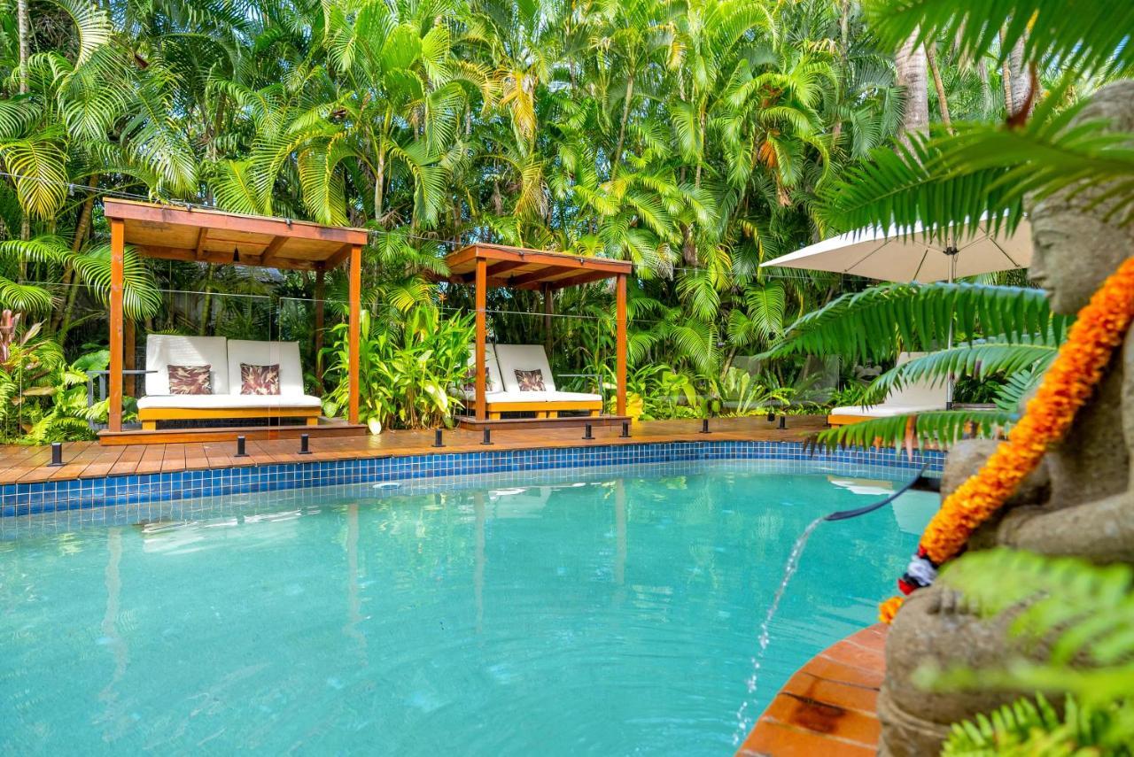 The Palms At Palm Cove Aparthotel Екстериор снимка