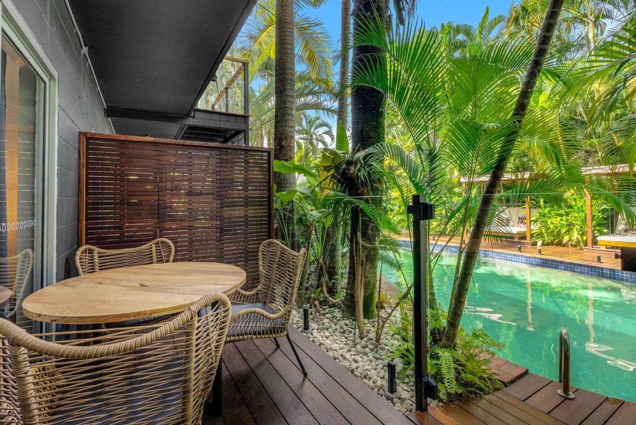 The Palms At Palm Cove Aparthotel Екстериор снимка